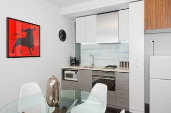 Location Views & Style - New Castle Holiday 2