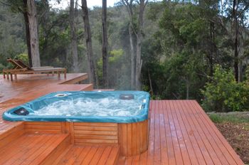 Quiet Rural Retreat With Spa - New Castle Holiday 3
