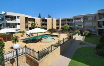 Headlands 24 - New Castle Holiday 0