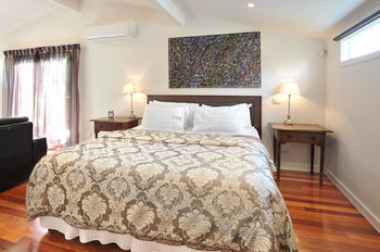 Araluen Lodge & Villas - New Castle Holiday 3