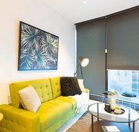 Brand New Heart of City Executive Apartment - New Castle Holiday