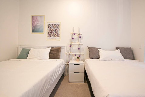 F03-darling Harbour 1 BDR APT - New Castle Holiday 2