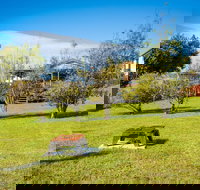 Bungo Beach House Pet Friendly House - New Castle Holiday