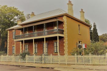 Caledonian Hotel - New Castle Holiday 4