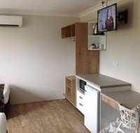 BEST WESTERN CASTLE LODGE MOTEL - New Castle Holiday