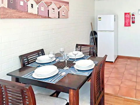 Sun, Beach, Shops, Wifi, Netflix - New Castle Holiday 4