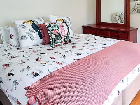 Sun, Beach, Shops, Wifi, Netflix - New Castle Holiday 1