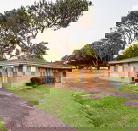 Vickery House - New Castle Holiday