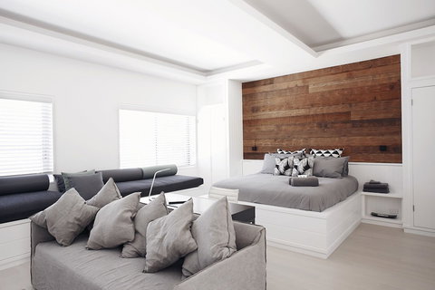 Executive Beachside Loft - New Castle Holiday 0