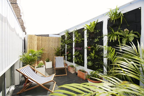 Executive Beachside Loft - New Castle Holiday 3