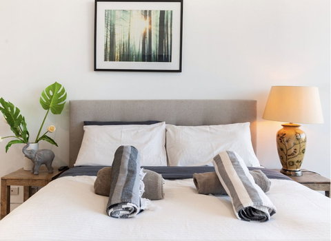 Bellevue Hill Designer - New Castle Holiday 6