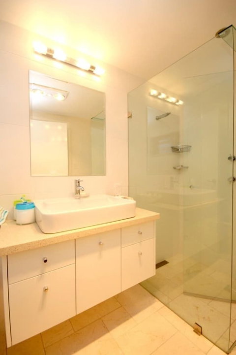 Lorikeet 2 - New Castle Holiday 3