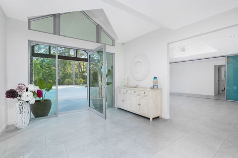 Salt Hinterland Retreat Q Stay - New Castle Holiday 4