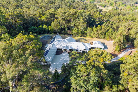Salt Hinterland Retreat Q Stay - New Castle Holiday 0
