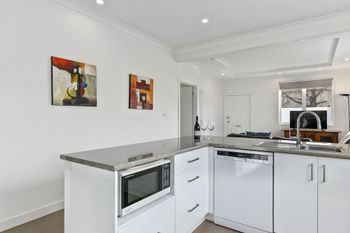Wellington Street Cottage - New Castle Holiday 5
