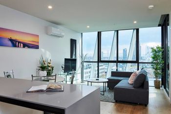 Stunning Harbour & City View Loft - New Castle Holiday 0