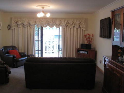 Twin Pines Cottage On Lansdowne - New Castle Holiday 5