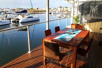 Waters Edge - New Castle Holiday 0