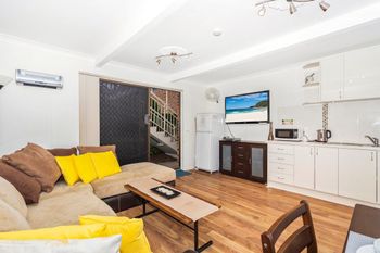 One Ocean - New Castle Holiday 2