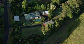 Belle La Vie B & B - New Castle Holiday 1