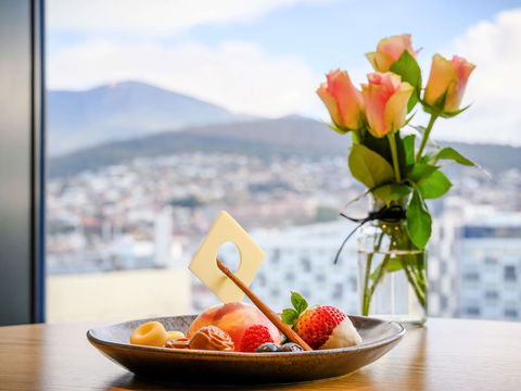 MÃ¶venpick Hotel Hobart - New Castle Holiday 6
