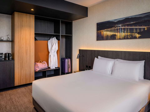 MÃ¶venpick Hotel Hobart - New Castle Holiday 4