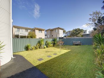 Boat Harbour Holiday 10 Noamunga Street - New Castle Holiday 2