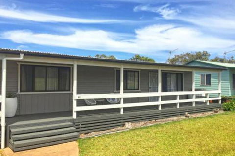 The Relax Shack At Culburra Beach Sleeps 7 - New Castle Holiday 0