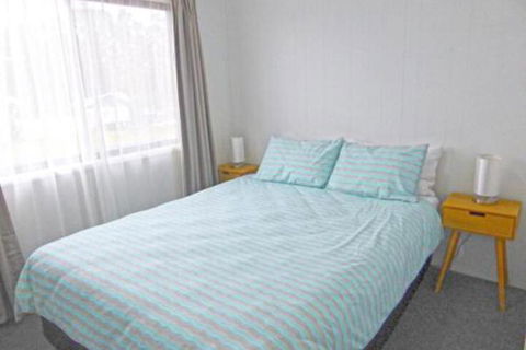 The Relax Shack At Culburra Beach Sleeps 7 - New Castle Holiday 2