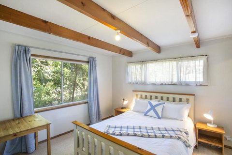 45 Golf Ave Superb Location - New Castle Holiday 2