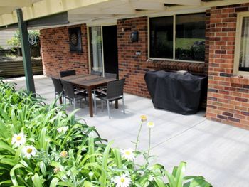 Narrawallee Escape - New Castle Holiday 1