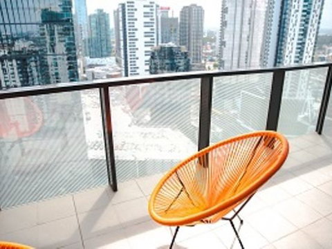 WaterFront Apartment - New Castle Holiday 6