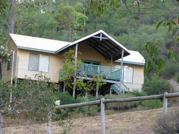 Nannup Valley Chalets - New Castle Holiday 2