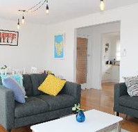 Newly Renovated Unit Waters Edge - New Castle Holiday