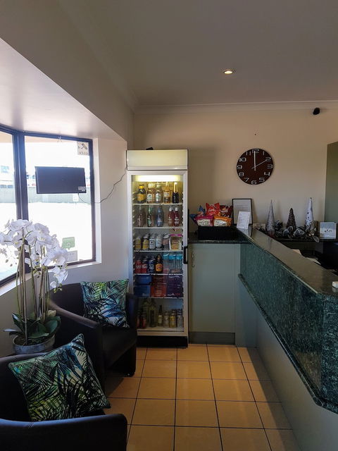 Rockhampton Palms Motor Inn - New Castle Holiday 6