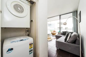 Executive Two Bed Penthouse Studio In The City - New Castle Holiday 5