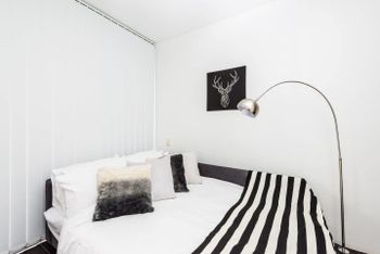 Executive Two Bed Penthouse Studio In The City - New Castle Holiday 3