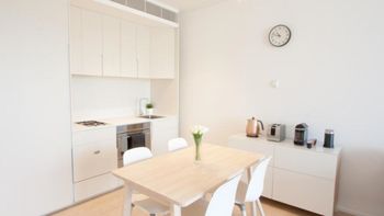 The Apartment Service CHIPD - New Castle Holiday 6