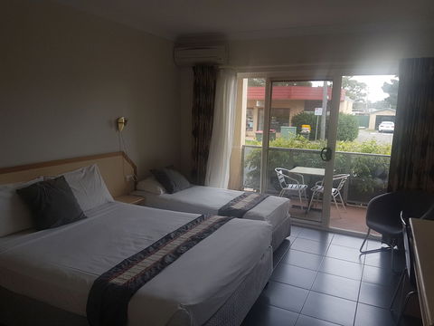 Jopen Cafe & Motel - New Castle Holiday 6