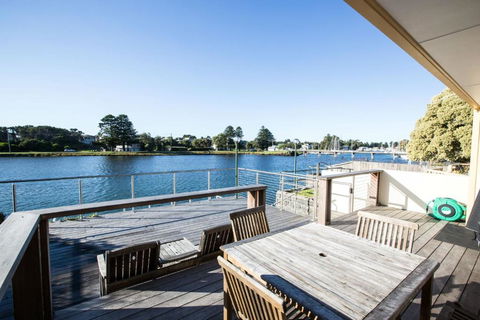 Seacombe House Motor Inn Port Fairy - New Castle Holiday 1