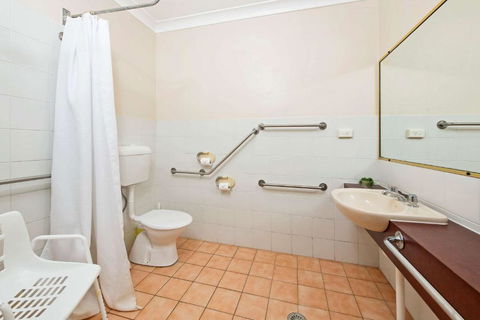 Econo Lodge Savannah Park Tamworth - New Castle Holiday 2