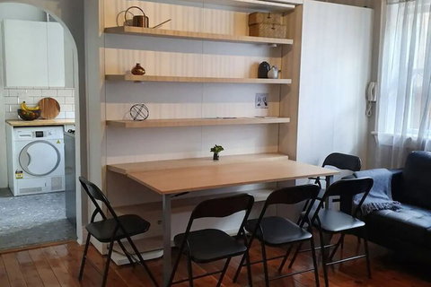 Incredible Location 2 Bedroom Bondi Beach Apartment - New Castle Holiday 3