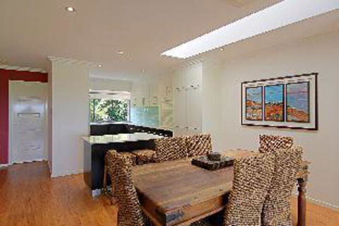 A PERFECT STAY 3 James Cook Apartments - New Castle Holiday 3
