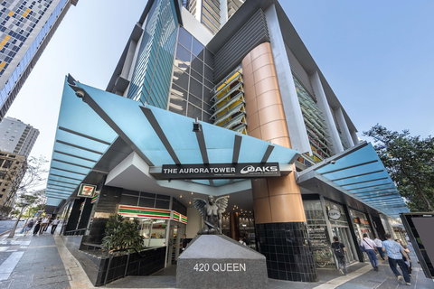 Oaks Aurora Tower - New Castle Holiday 4