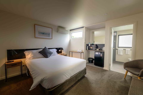 Georges Bay Apartments - New Castle Holiday 2