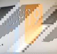 Nightcap at Riverside Hotel - New Castle Holiday