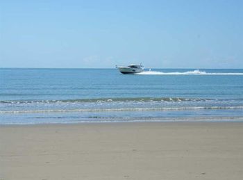 Port Douglas On Macrossan - New Castle Holiday 3