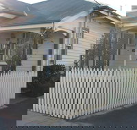 The Postmaster Inn BnB - New Castle Holiday