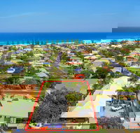 Clubyamba Beach Holiday Accommodation - Adults Only - New Castle Holiday