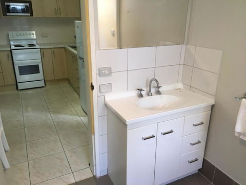 Palms Trinity Beach - New Castle Holiday 2